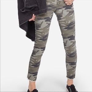 Express camo jeans